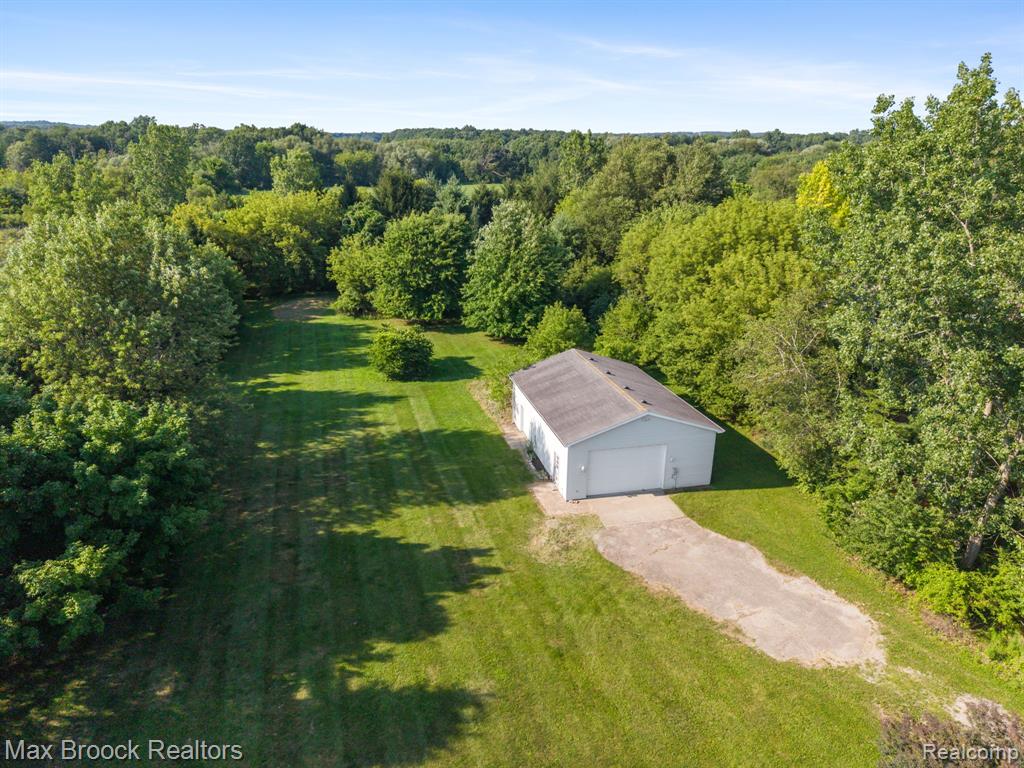 2165 Oakwood Road, Ortonville, MI 48462 — Photo 77