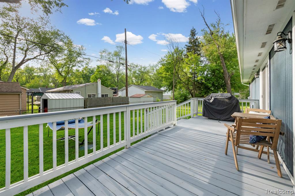 3160 Mandrake Street, Commerce Twp, MI 48382 — Photo 8