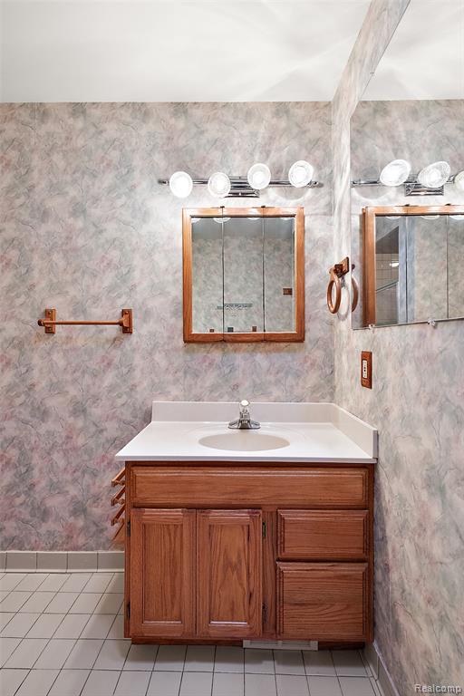 42590 Schienle Lane, Clinton Twp, MI 48038 — Photo 48