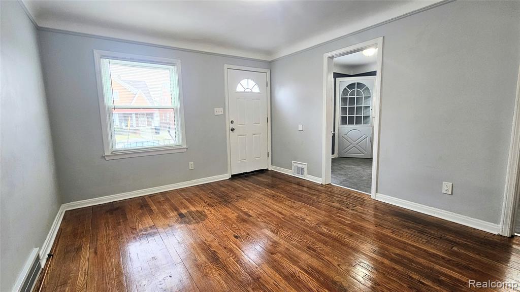 10001 Winthrop Street, Detroit, MI 48227 — Photo 4