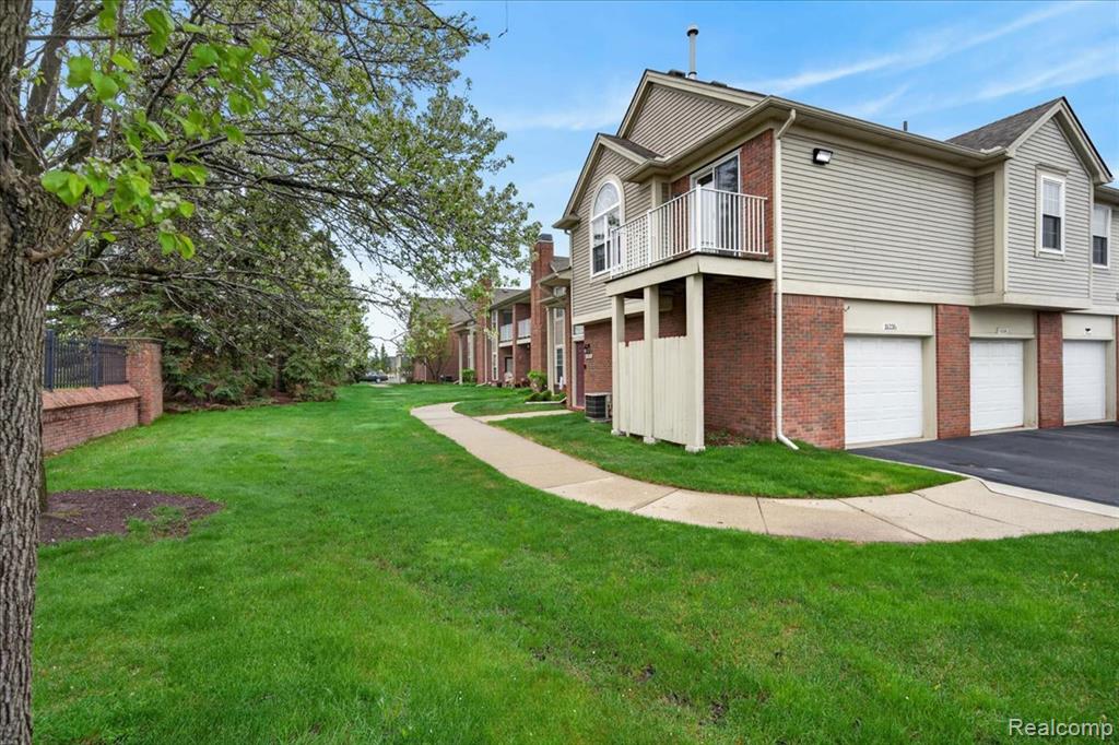 15235 Cornell Drive, Clinton Twp, MI 48038 — Photo 2