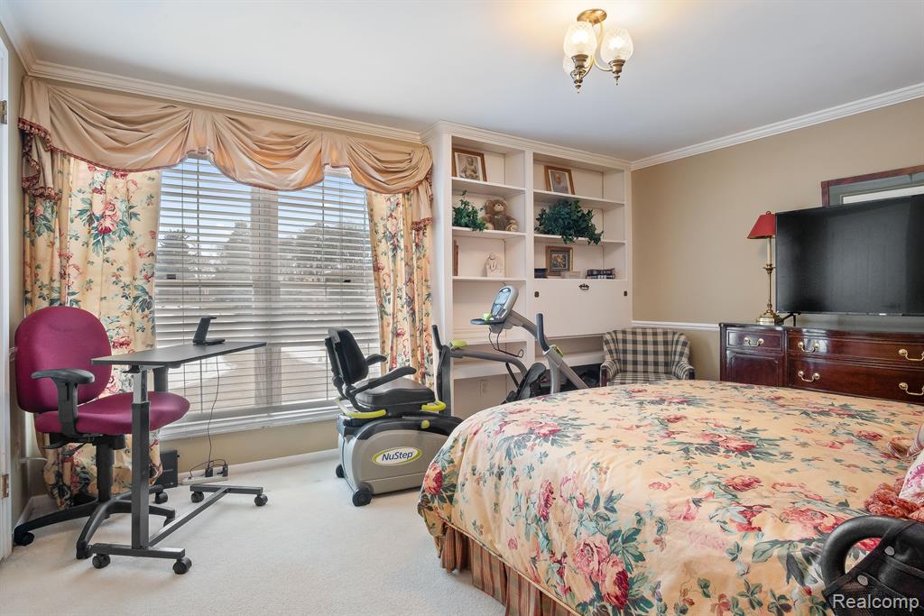 53800 WOODBRIDGE Drive, Shelby Twp, MI 48316 — Photo 17