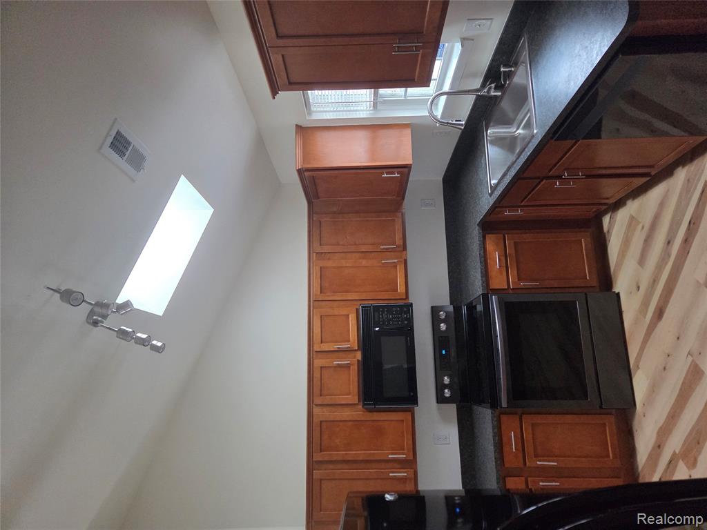 45681 Cagney Drive, 76, Macomb, MI 48044 — Photo 19