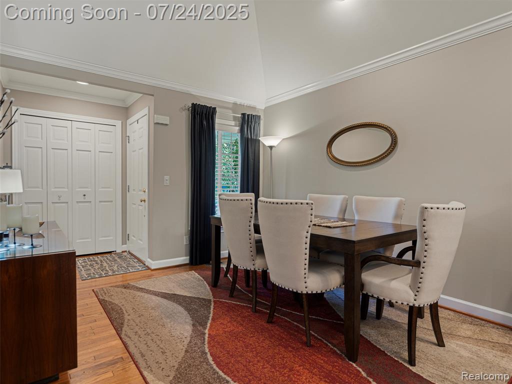 320 James Circle, Royal Oak, MI 48067 — Photo 4