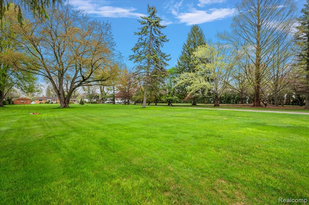 25651 S River Road, Harrison Township, MI — Photo 65