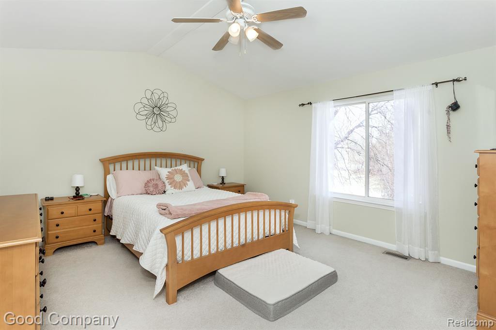 883 VANDERPOOL Drive, Troy, MI 48083 — Photo 23