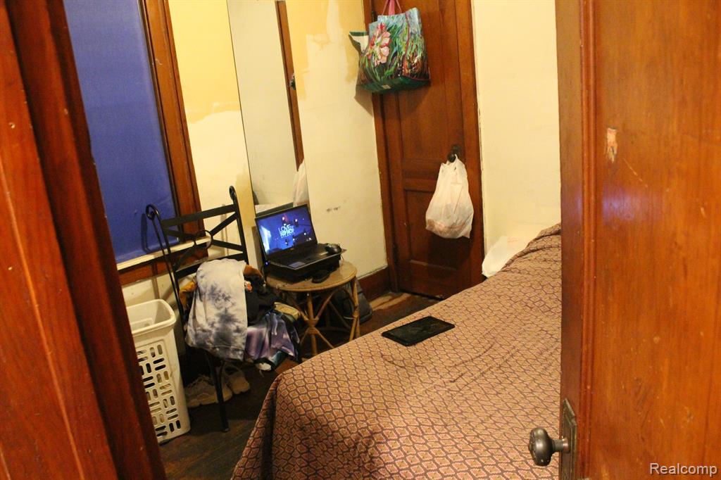 6344 DEVEREAUX Street, Detroit, MI 48210 — Photo 8