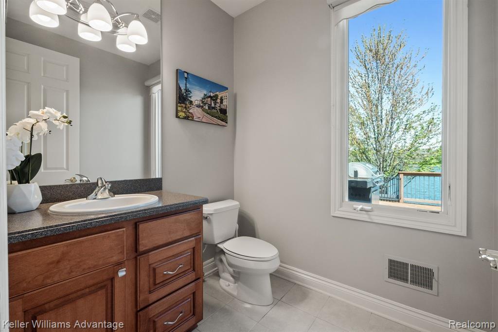 17421 Parkshore Drive, Northville, MI 48168 — Photo 23