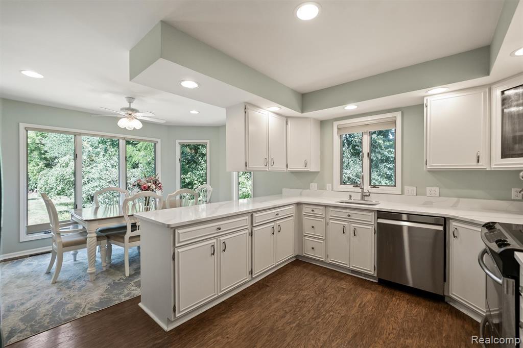 41855 Brentwood Drive, Plymouth, MI 48170 — Photo 5