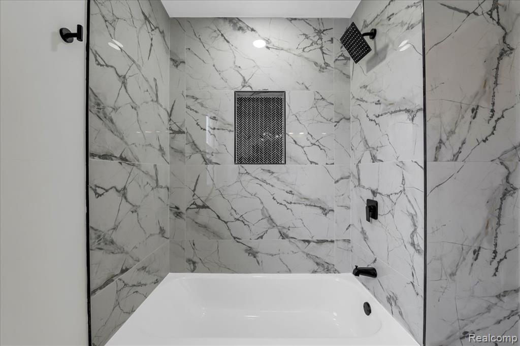 16864 Santa Rosa Drive, Detroit, MI 48221 — Photo 30