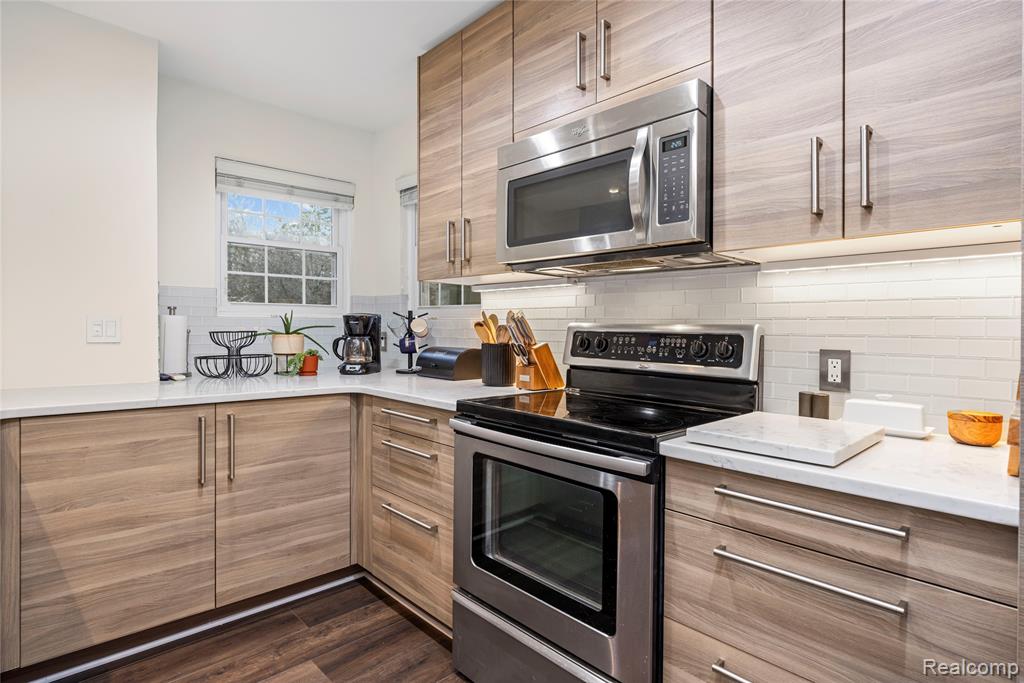 6610 Fieldstone Court, West Bloomfield, MI — Photo 9