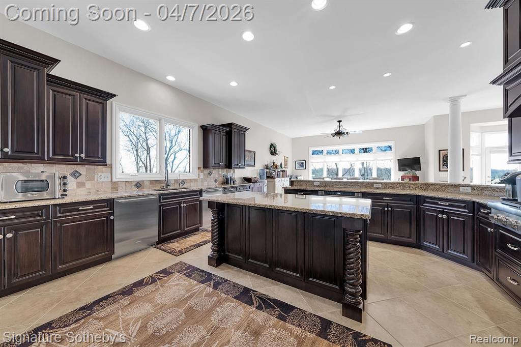 5001 FOREST VALLEY, Clarkston, MI, 48348