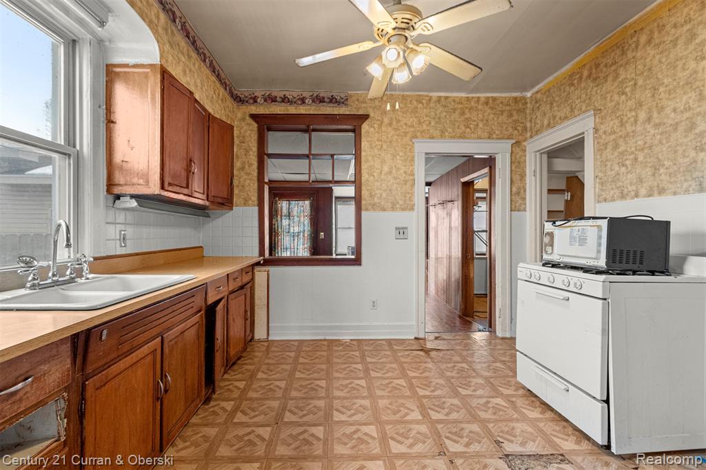 3949 Trenton Street, Detroit, MI 48210 — Photo 13