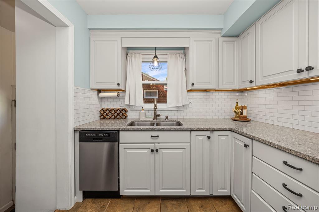 9082 Ball Street, Plymouth, MI 48170 — Photo 15