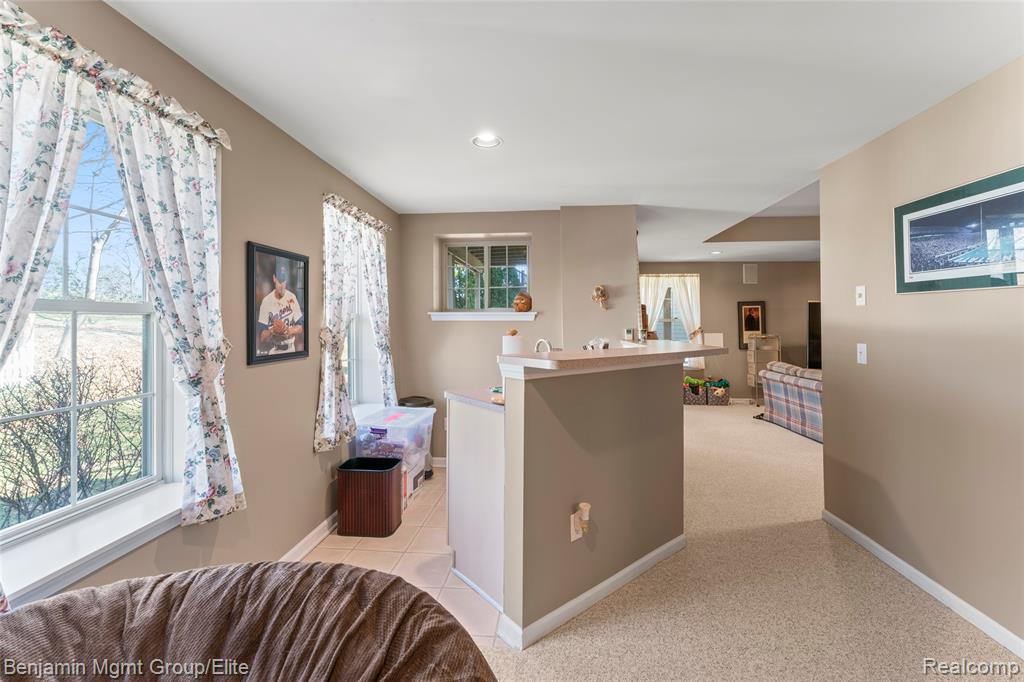 5380 Versailles Avenue, Brighton, MI 48116 — Photo 29