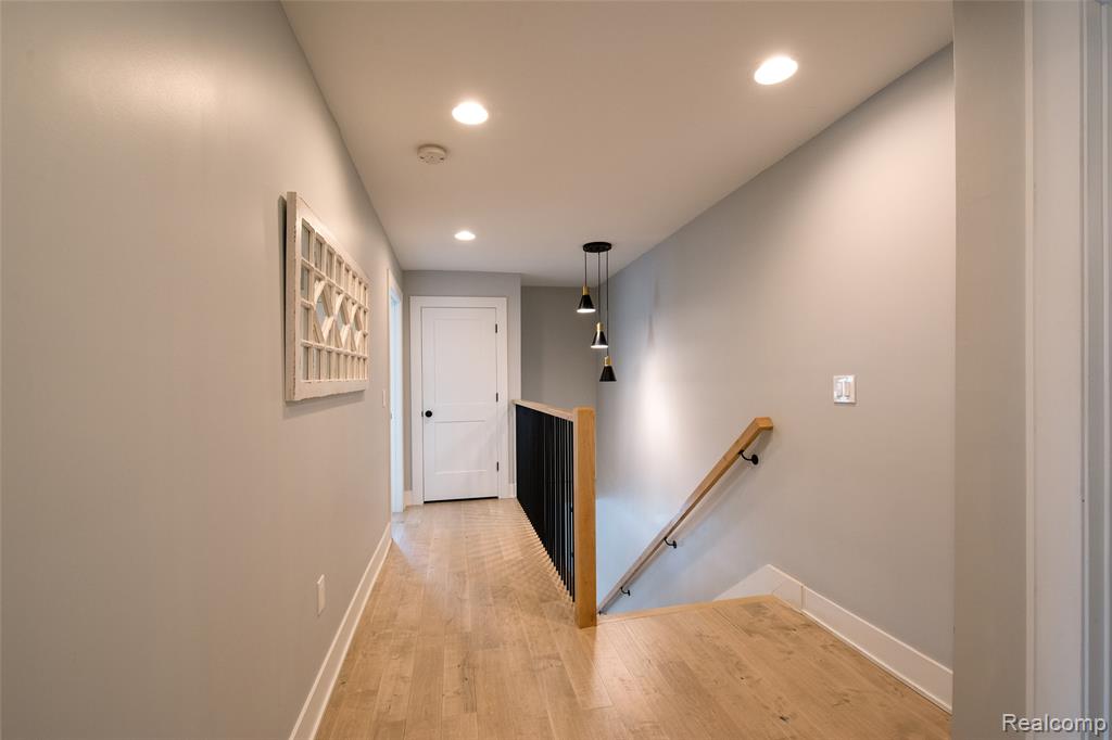 422 Walnut Avenue, Royal Oak, MI 48073 — Photo 32