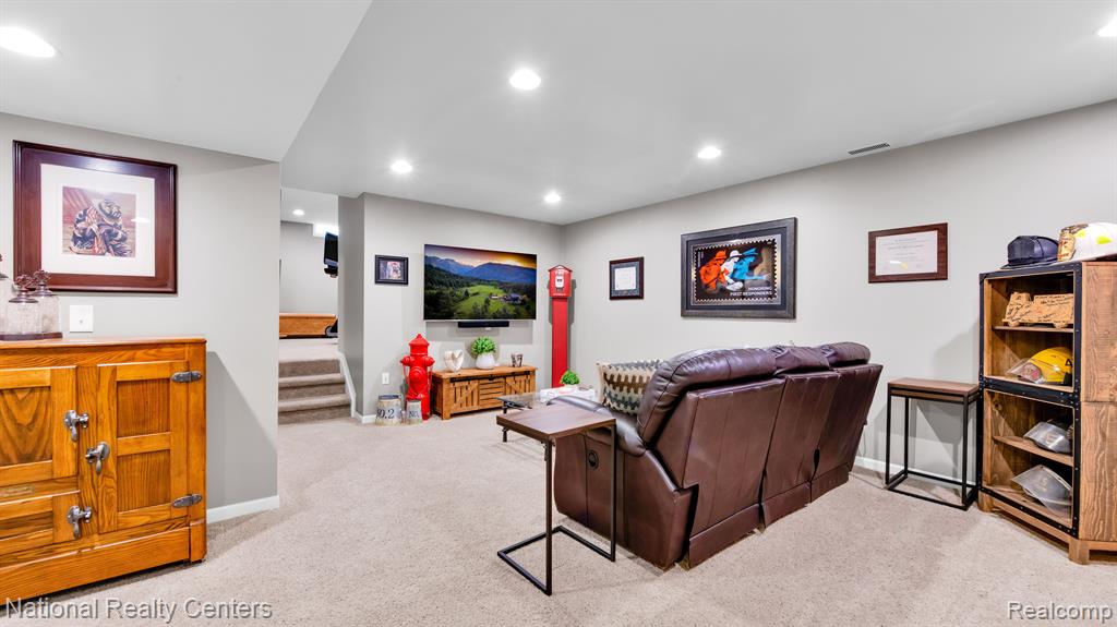 9634 Wexford Drive, Ypsilanti, MI 48198 — Photo 30