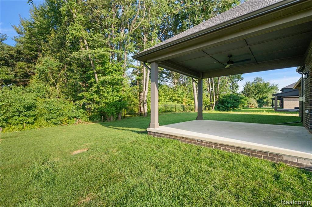 50798 Mistwood Drive, Macomb, MI 48042 — Photo 53