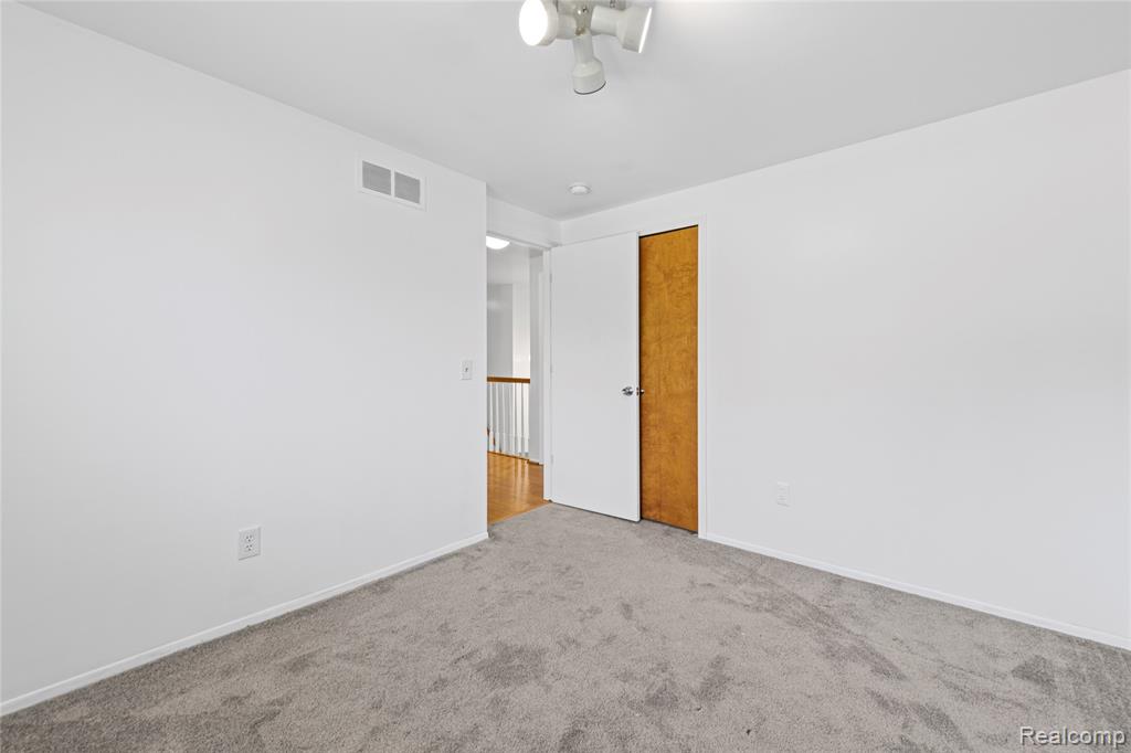 4959 Kingswood Drive, Warren, MI 48092 — Photo 28