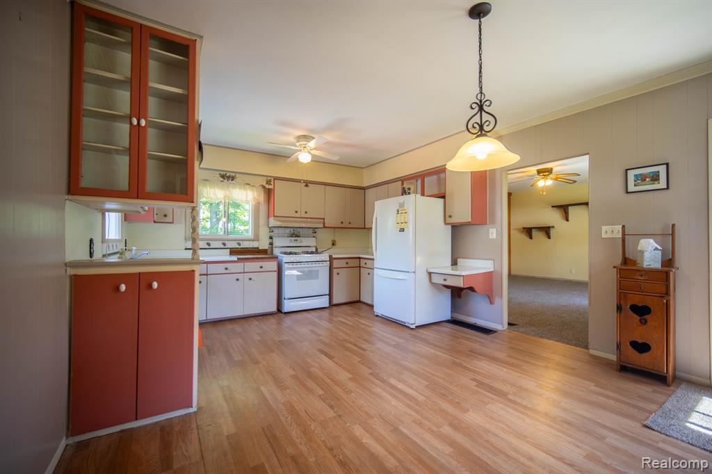 411 N BRIDGE Street, Linden, MI 48451 — Photo 7