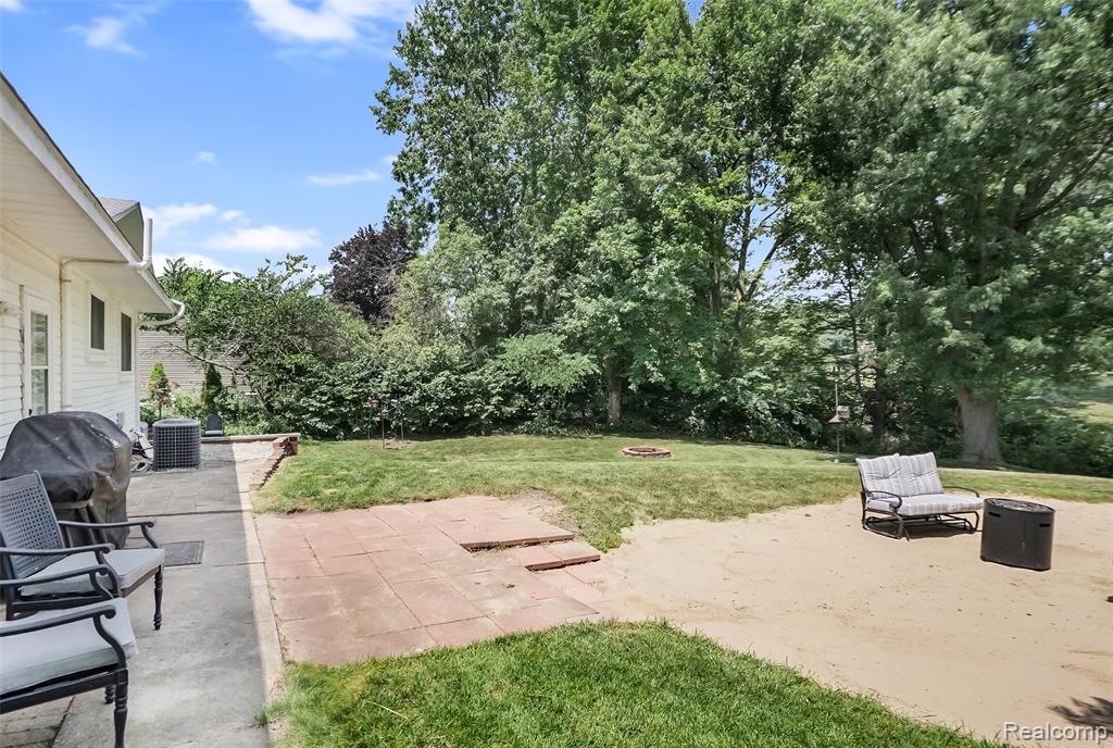 9851 Atwood Drive, South Lyon, MI 48178 — Photo 46