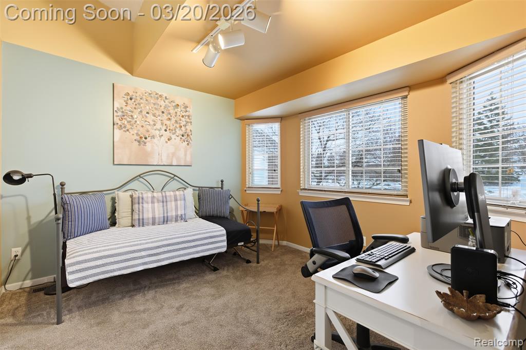 42925 N Hampton Drive, Sterling Heights, MI 48314 — Photo 23