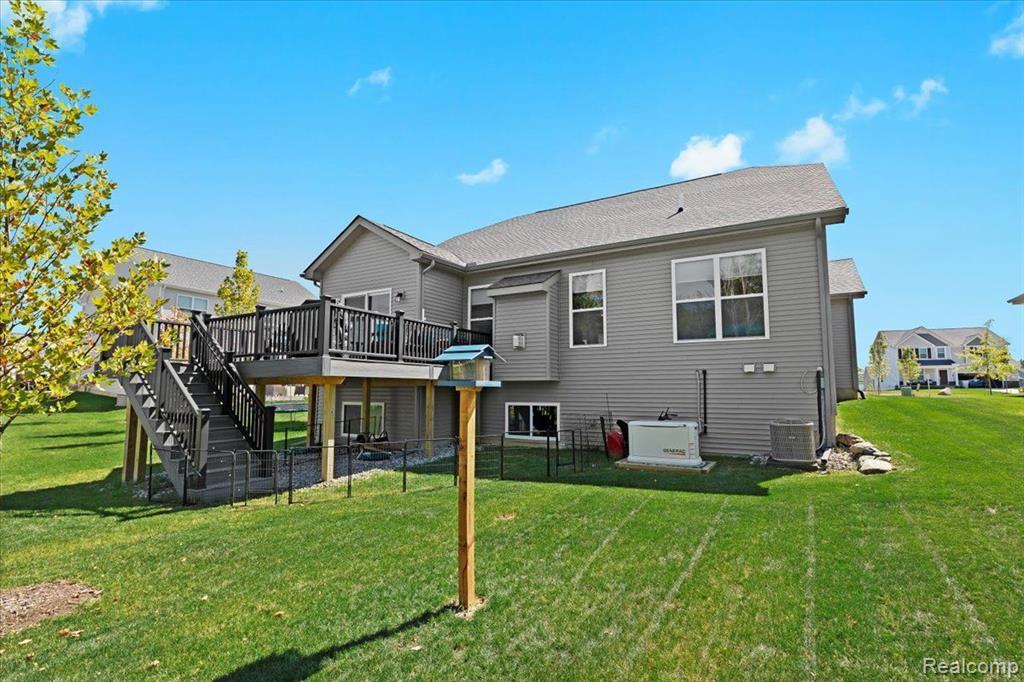 8045 CARSTON Lane, Brighton, MI 48116 — Photo 22