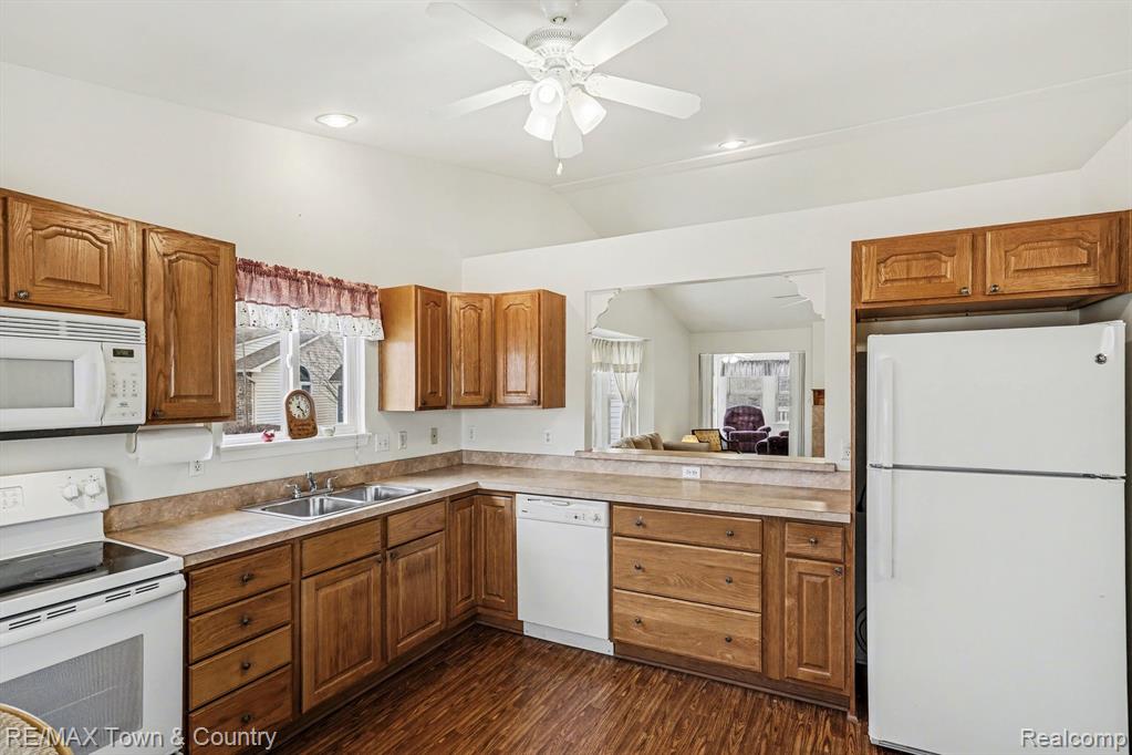 6462 Royal Club Drive, Flushing, MI 48433 — Photo 6