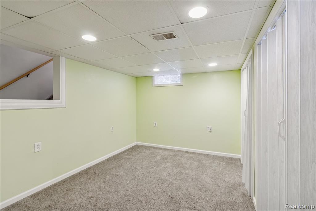 7853 Robinson Avenue, Allen Park, MI 48101 — Photo 37
