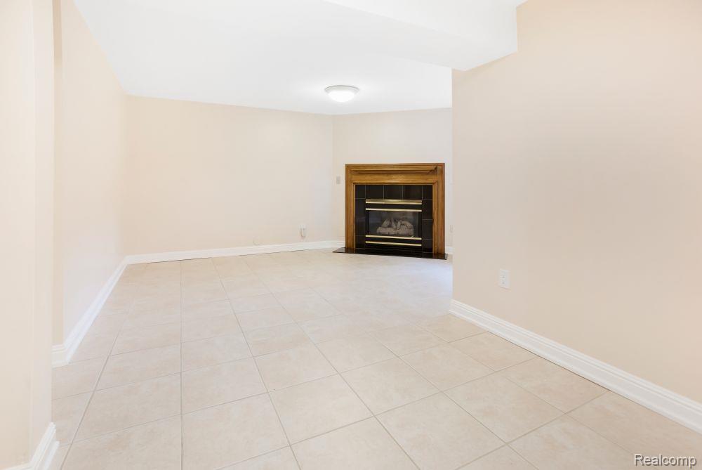 722 S Milford Road, Milford, MI 48381 — Photo 22