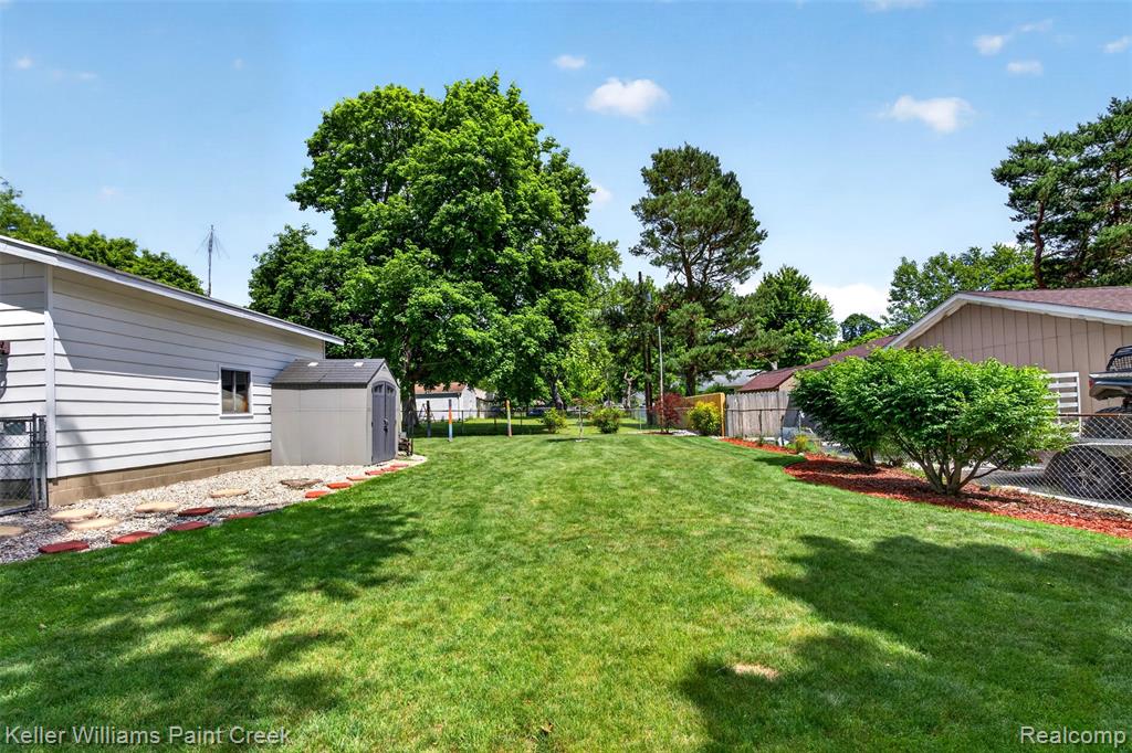700 Coolidge Drive, Midland, MI 48642 — Photo 36