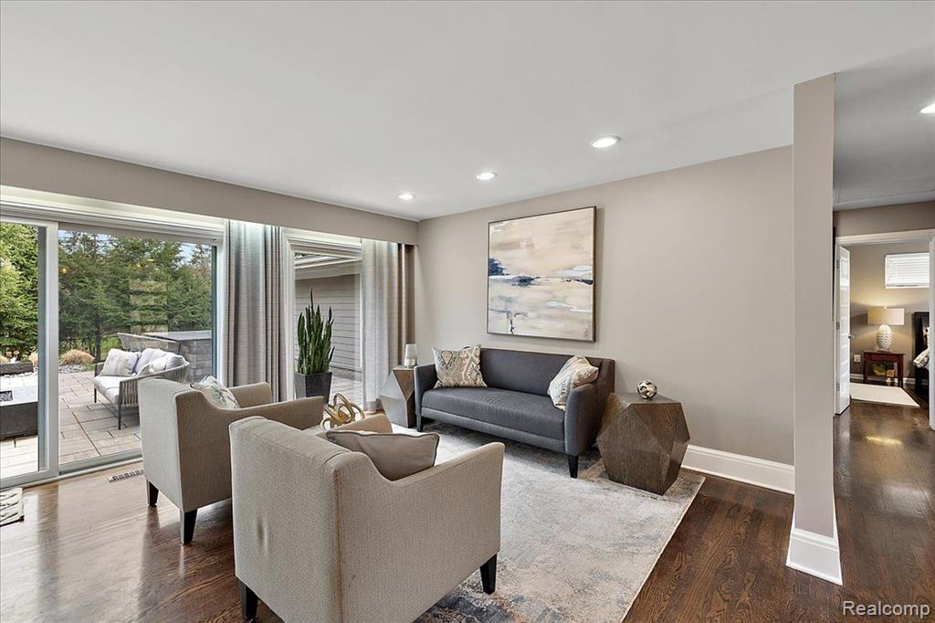 80 MAYWOOD Avenue, Bloomfield Hills, MI 48304 — Photo 9