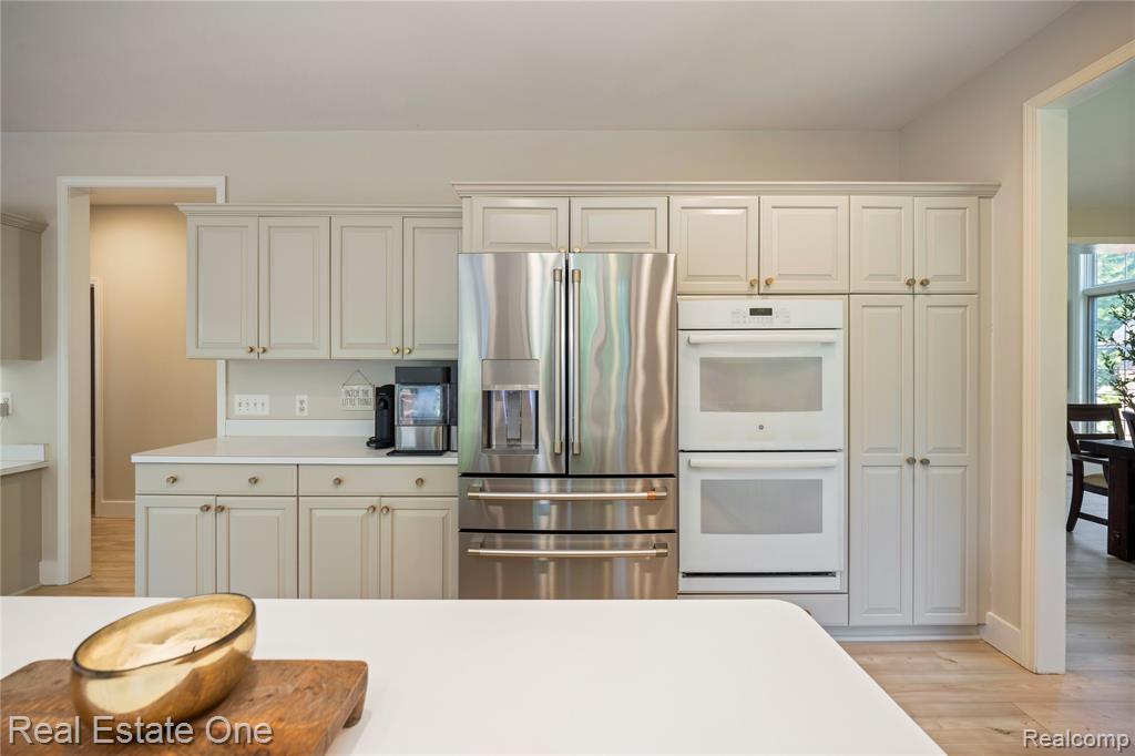 6210 Orchard Woods Drive, West Bloomfield, MI 48324 — Photo 20