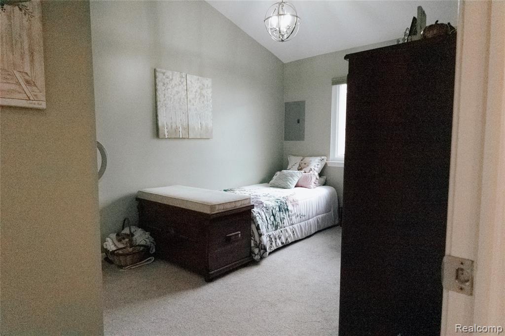 23342 Redman Court, Trenton, MI 48183 — Photo 22