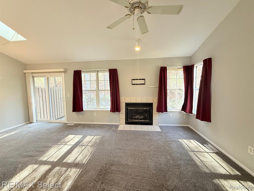 880 WHISPERWOOD Trail, Fenton, MI 48430 — Photo 4