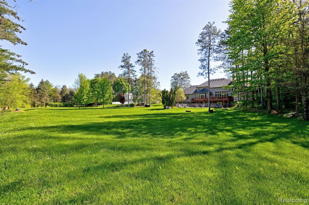 900 ROLLING PINES Drive, Ortonville, MI 48462 — Photo 69