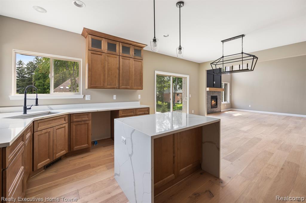 11948 Encore Court, Shelby Twp, MI 48315 — Photo 8