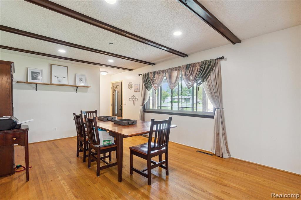 4466 VAN VLEET Road, Swartz Creek, MI 48473 — Photo 20