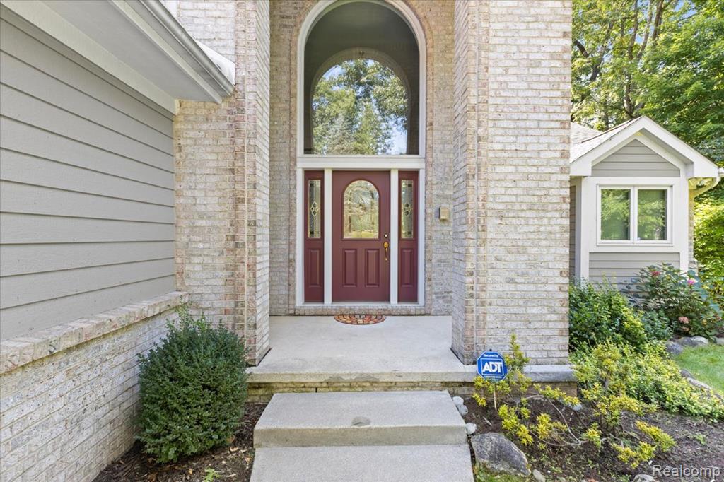 860 Galahad Drive, Ortonville, MI 48462 — Photo 3
