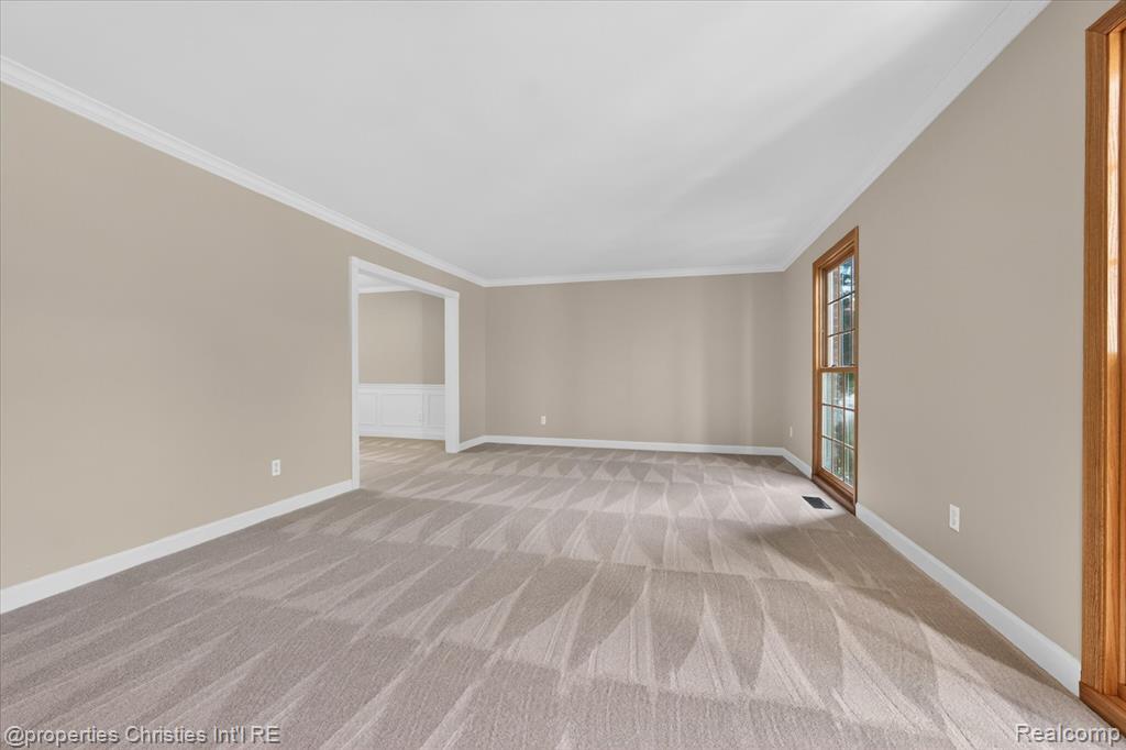 4352 Greenstown Drive, West Bloomfield, MI 48323 — Photo 8