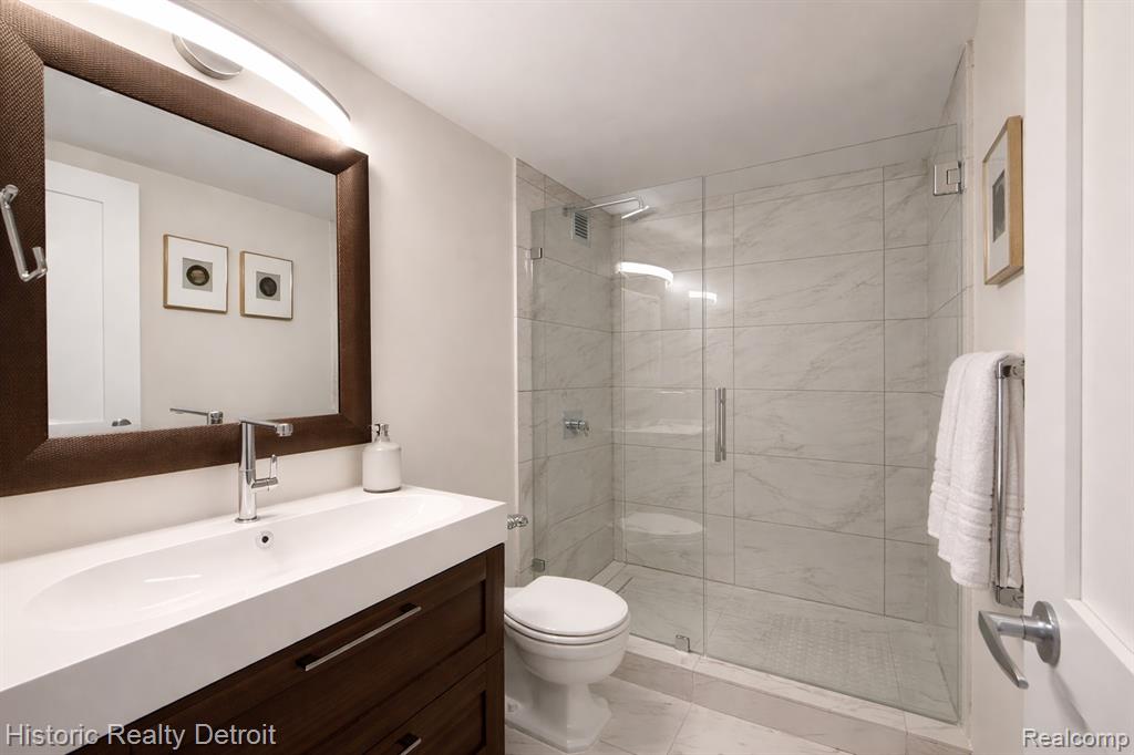1300 E Lafayette, 1812, Detroit, MI 48207 — Photo 13