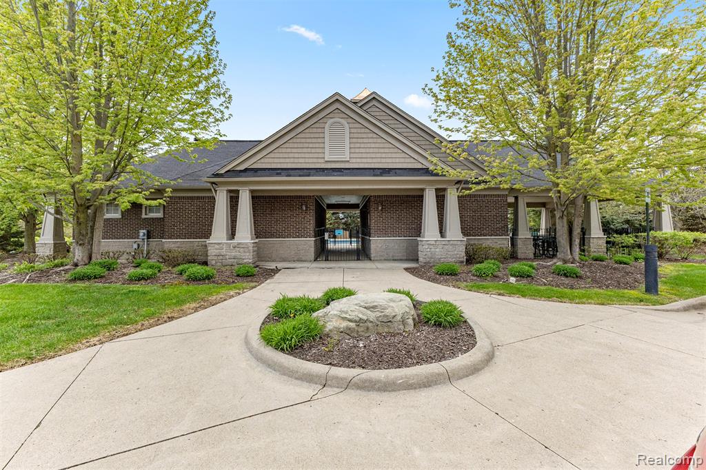 16784 Yellowstone Drive, Northville, MI 48168 — Photo 3