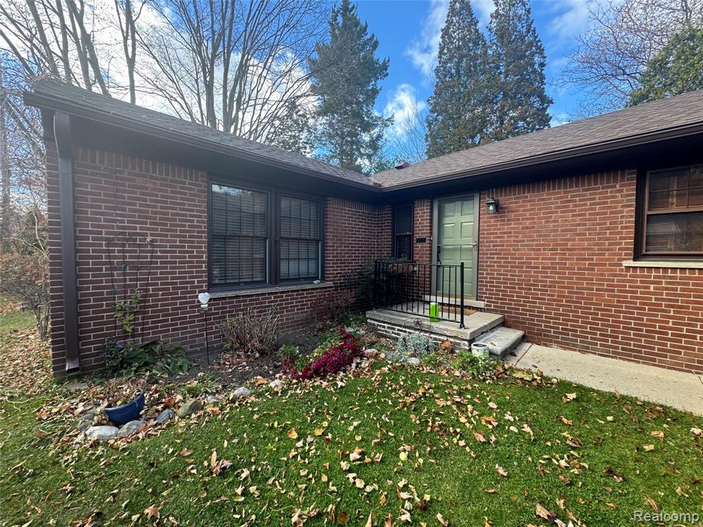 6 Danvers Lane, Dearborn, MI 48120 — Photo 35