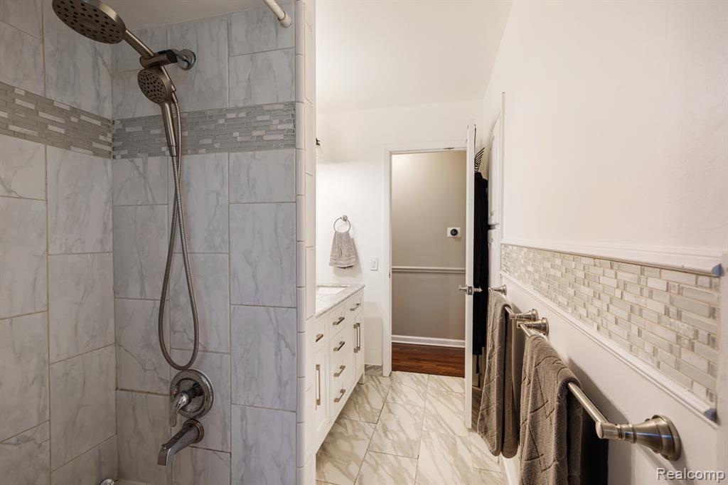 6255 Candler Drive, Shelby Twp, MI 48316 — Photo 20