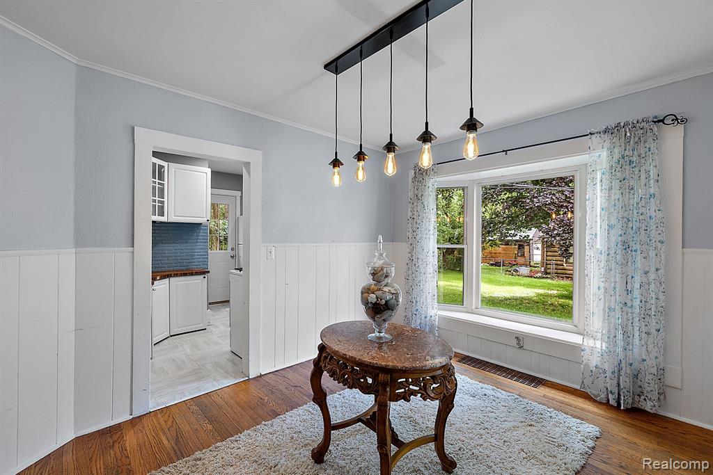 536 ATWATER Street, Lake Orion, MI 48362 — Photo 11
