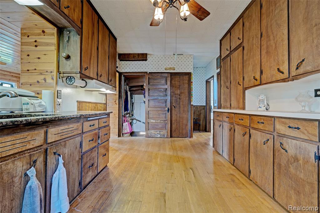 8028 Clarence Street, Goodrich Vlg, MI — Photo 24
