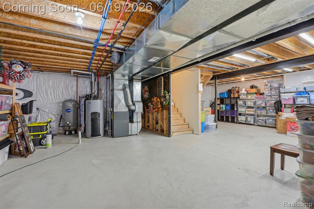 9001 Van Dusen Court, South Lyon, MI 48178 — Photo 34
