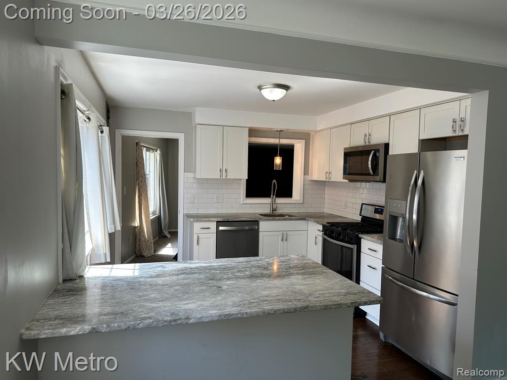20498 Country Club Drive, Harper Woods, MI 48225 — Photo 5