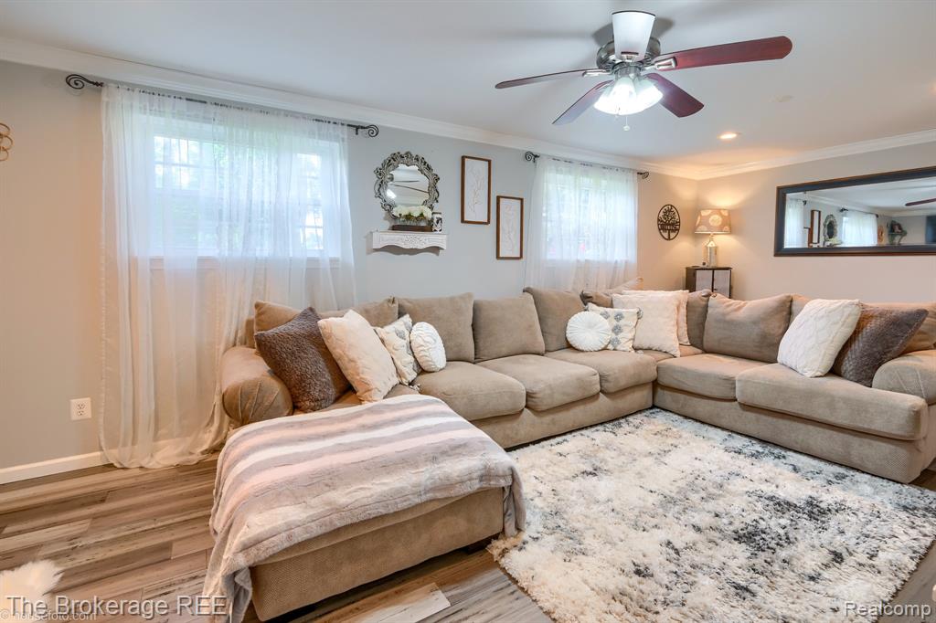 9404 E Lippincott Boulevard, Davison, MI 48423 — Photo 35