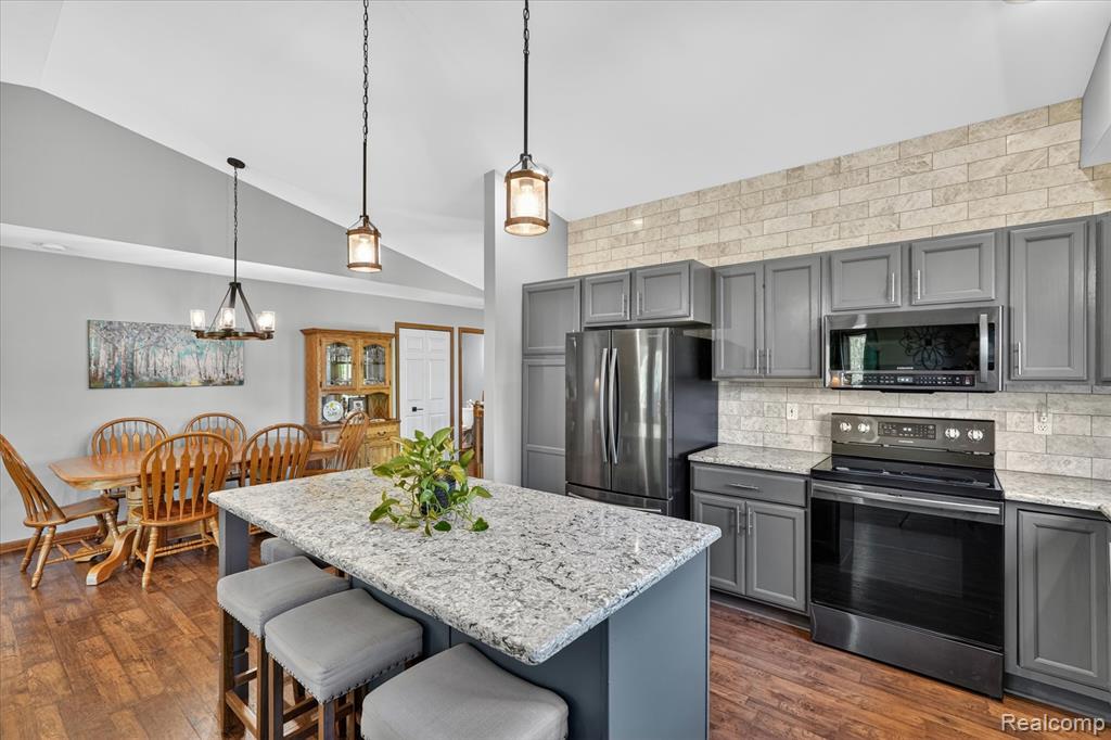 1087 Laurie Lane, 130, Davison, MI 48423 — Photo 8